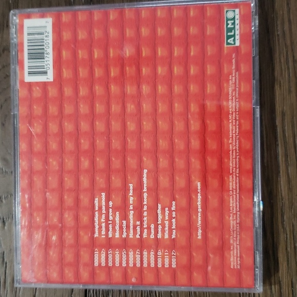 Garbage CD Version 2.0 - Picture 3 of 5